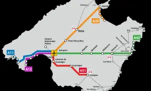 Mapa dróg i linii kolejowych Majorki. Widoczne lotnisko, Palma, Inca, Alcúdia i inne miejscowości.