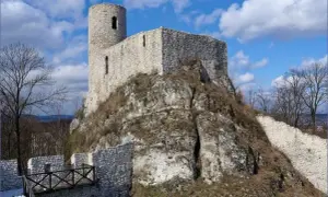 Ciekawe zamki na Śląsku, które zaskoczą każdego turystę