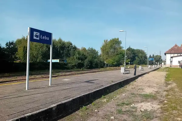 Jak dojechać do Łeby pociągiem - sprawdź dostępne połączenia i trasy